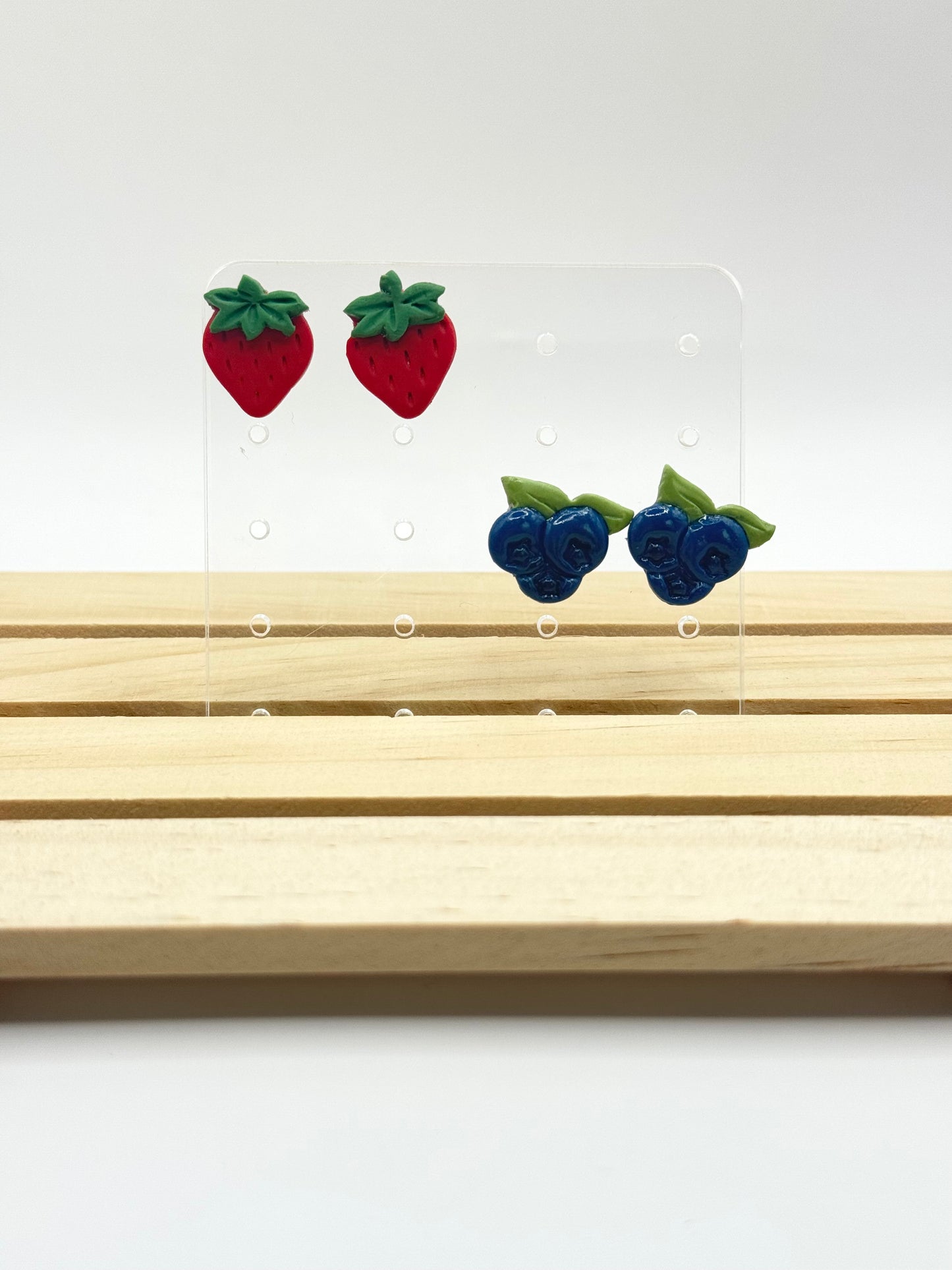 Berry Studs
