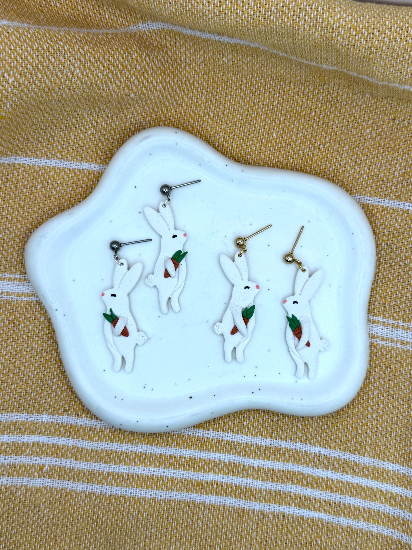 *NEW* SPRING | Peter Rabbit Dangles (silver)