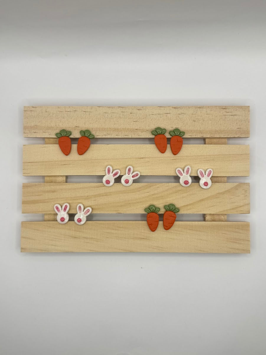 Carrot Studs