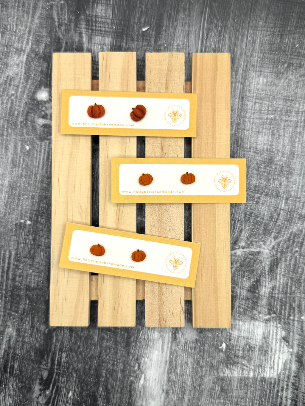 Pumpkin Studs