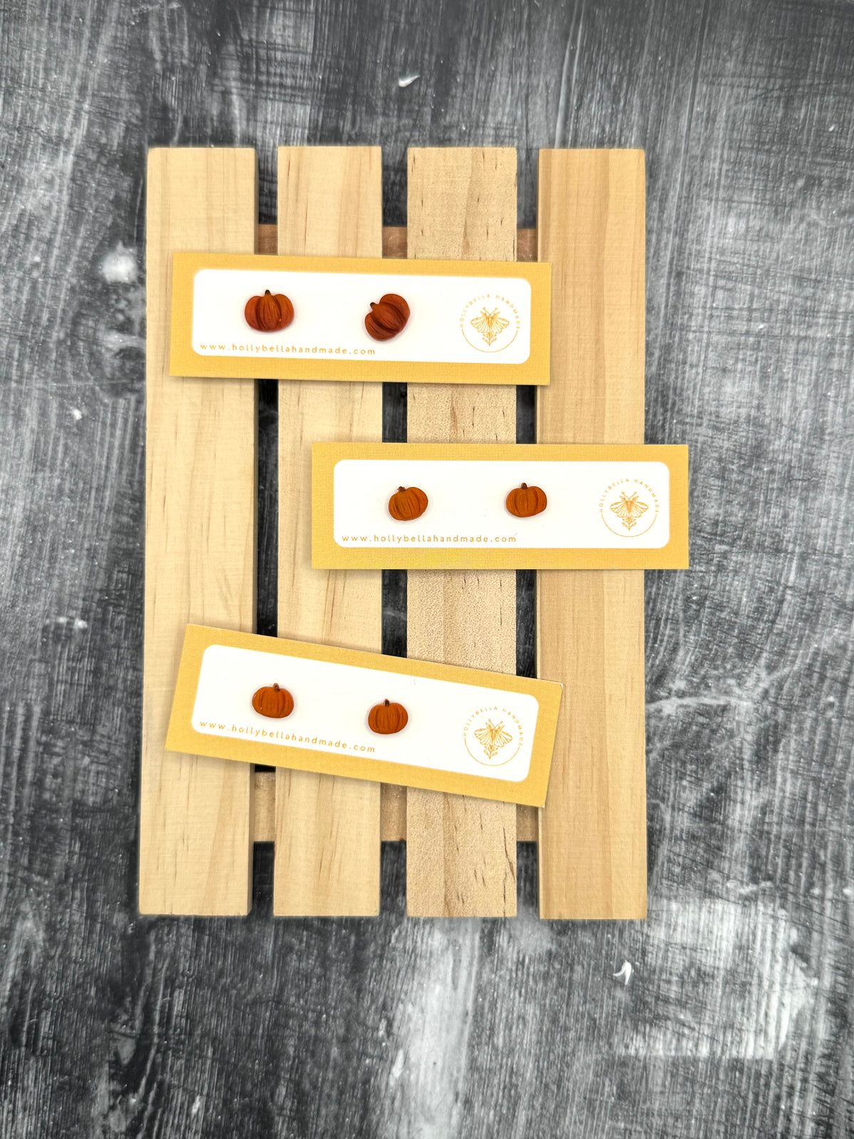 Pumpkin Studs