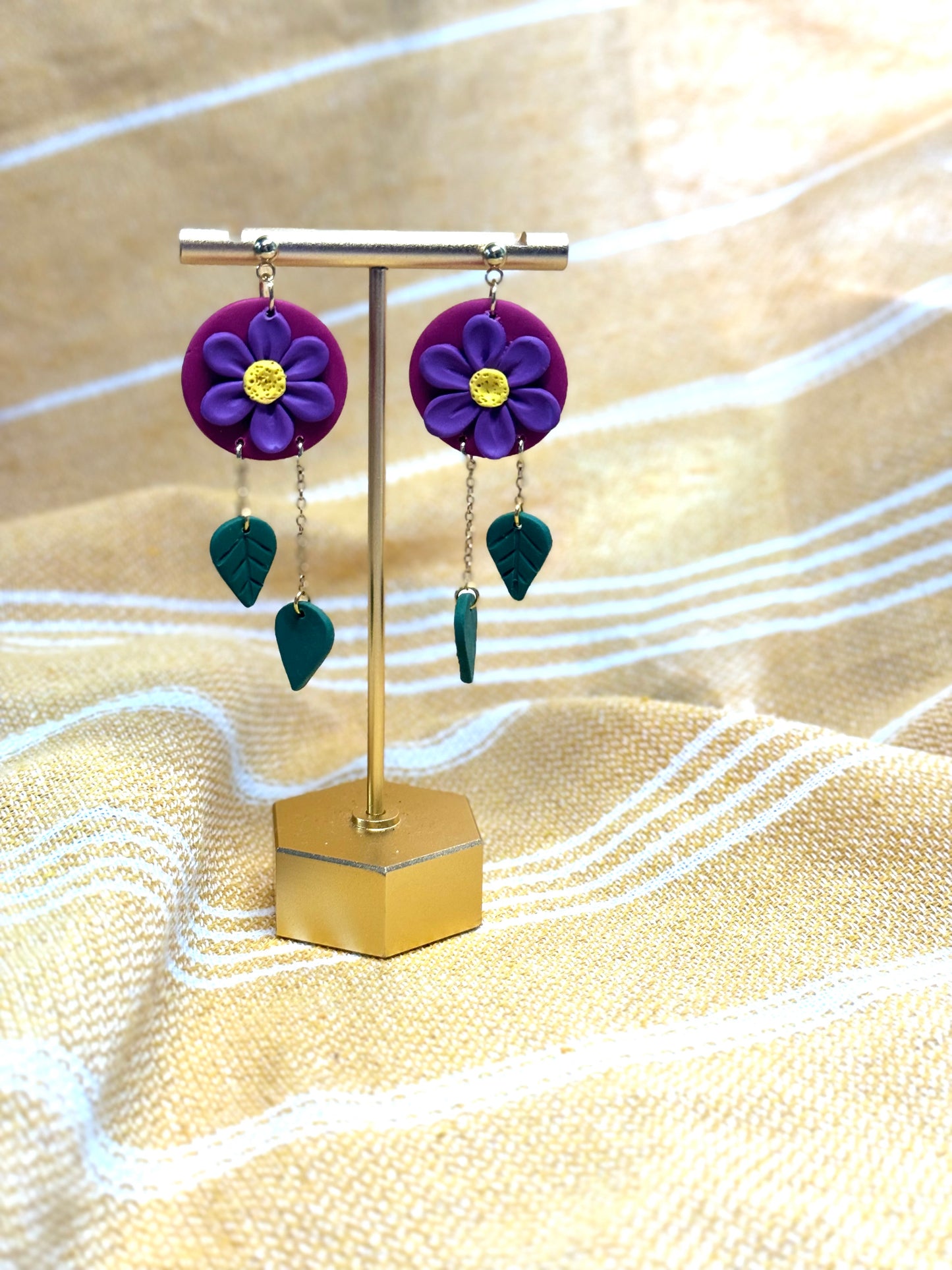 *NEW* SUMMER BOTANICALS | Daisy Leaf Dangles