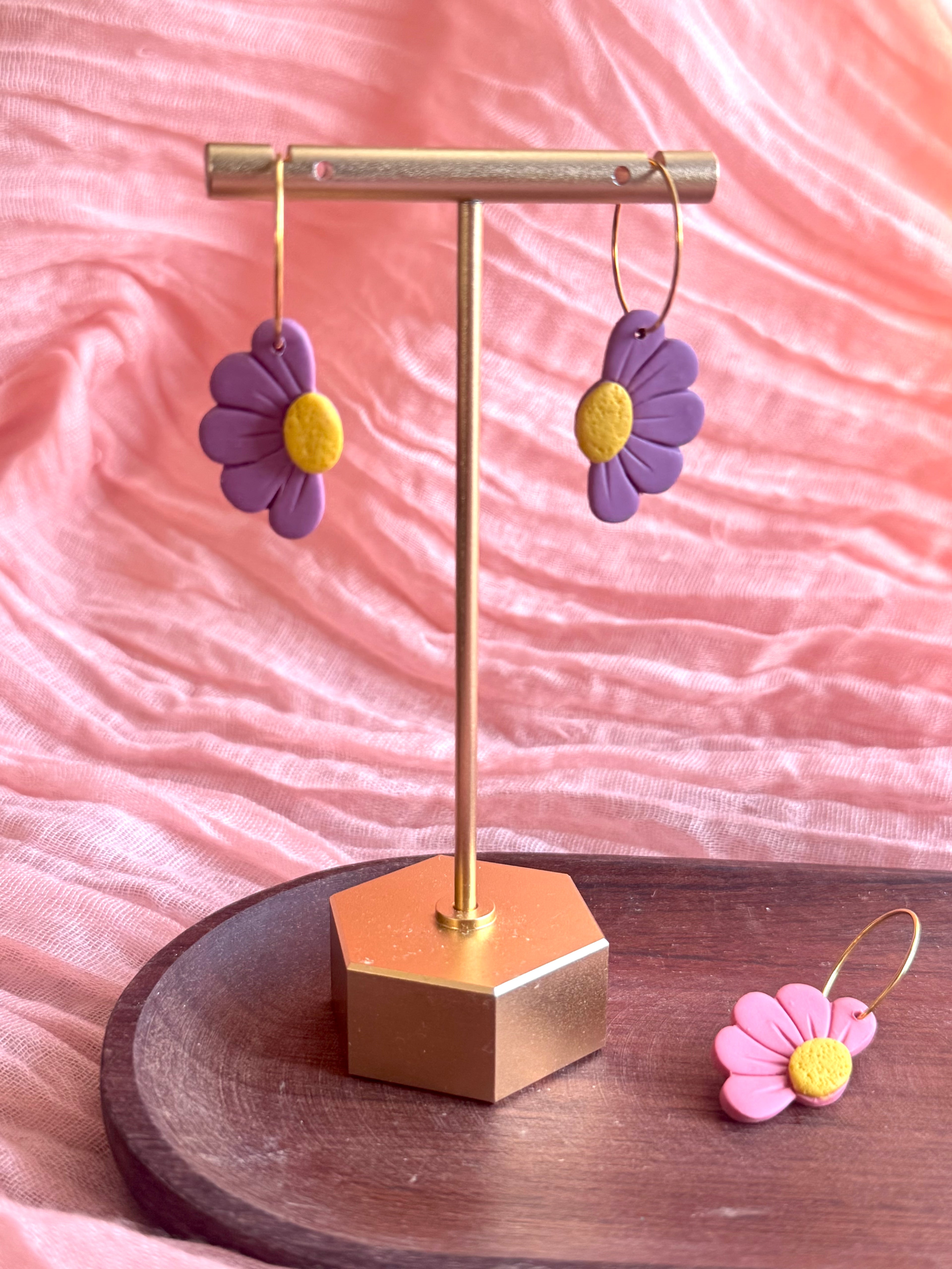 Half Daisy Hoops (pink)