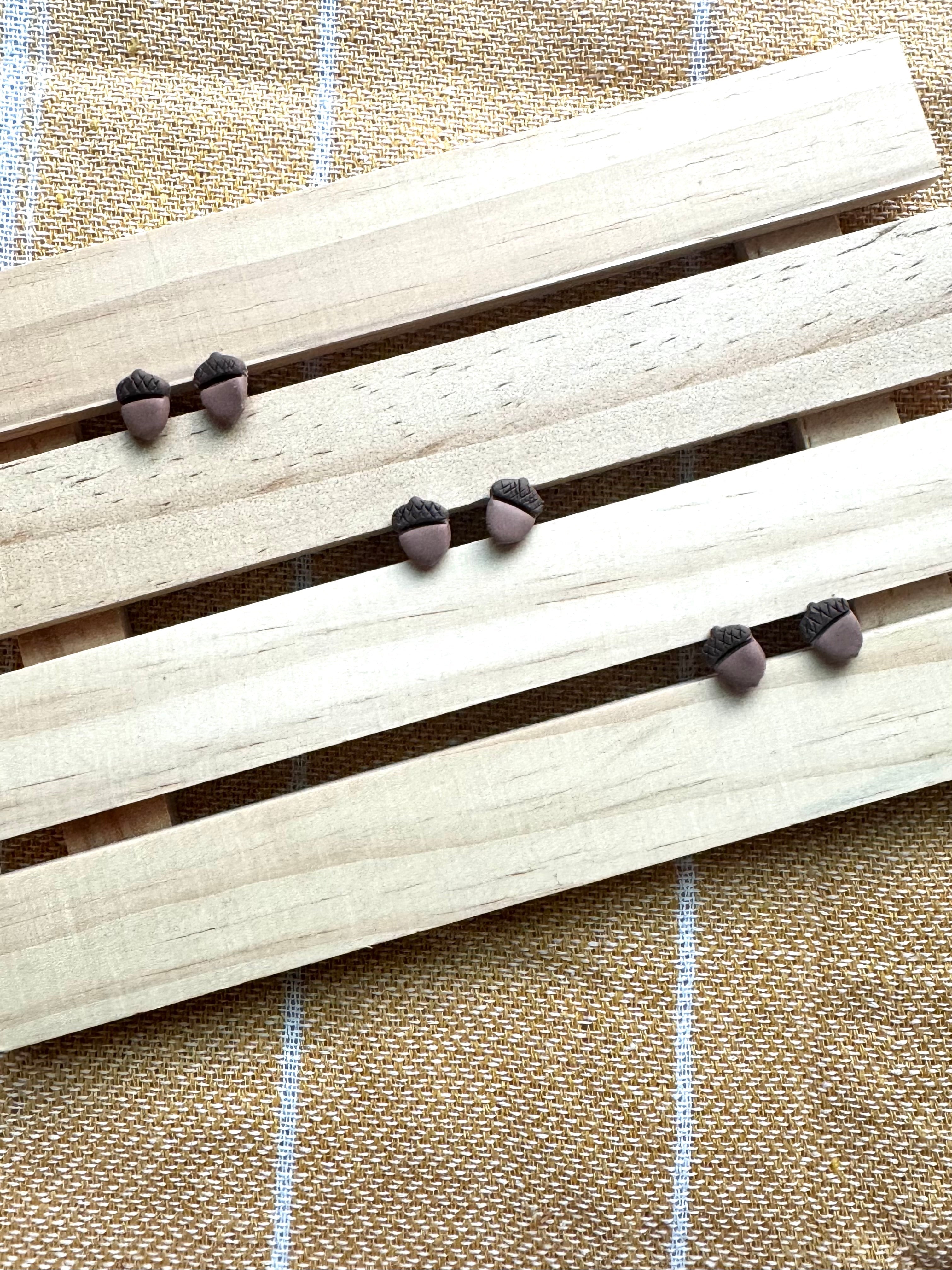 Acorn Studs