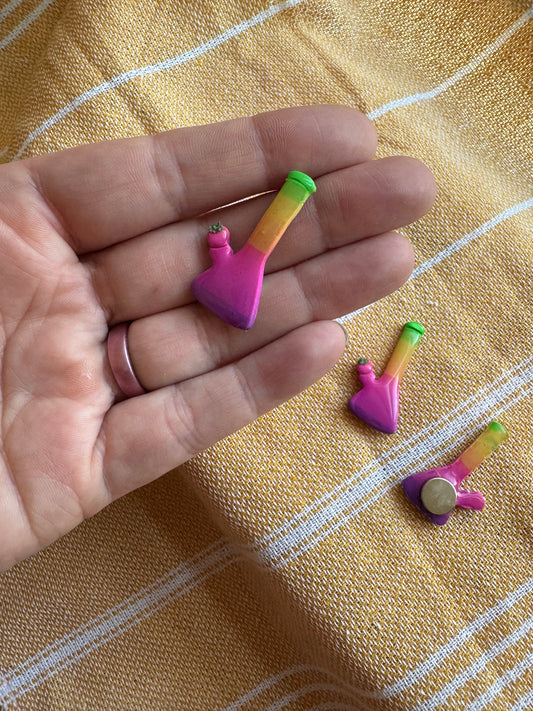 *NEW* Neon Rainbow Bong Magnets