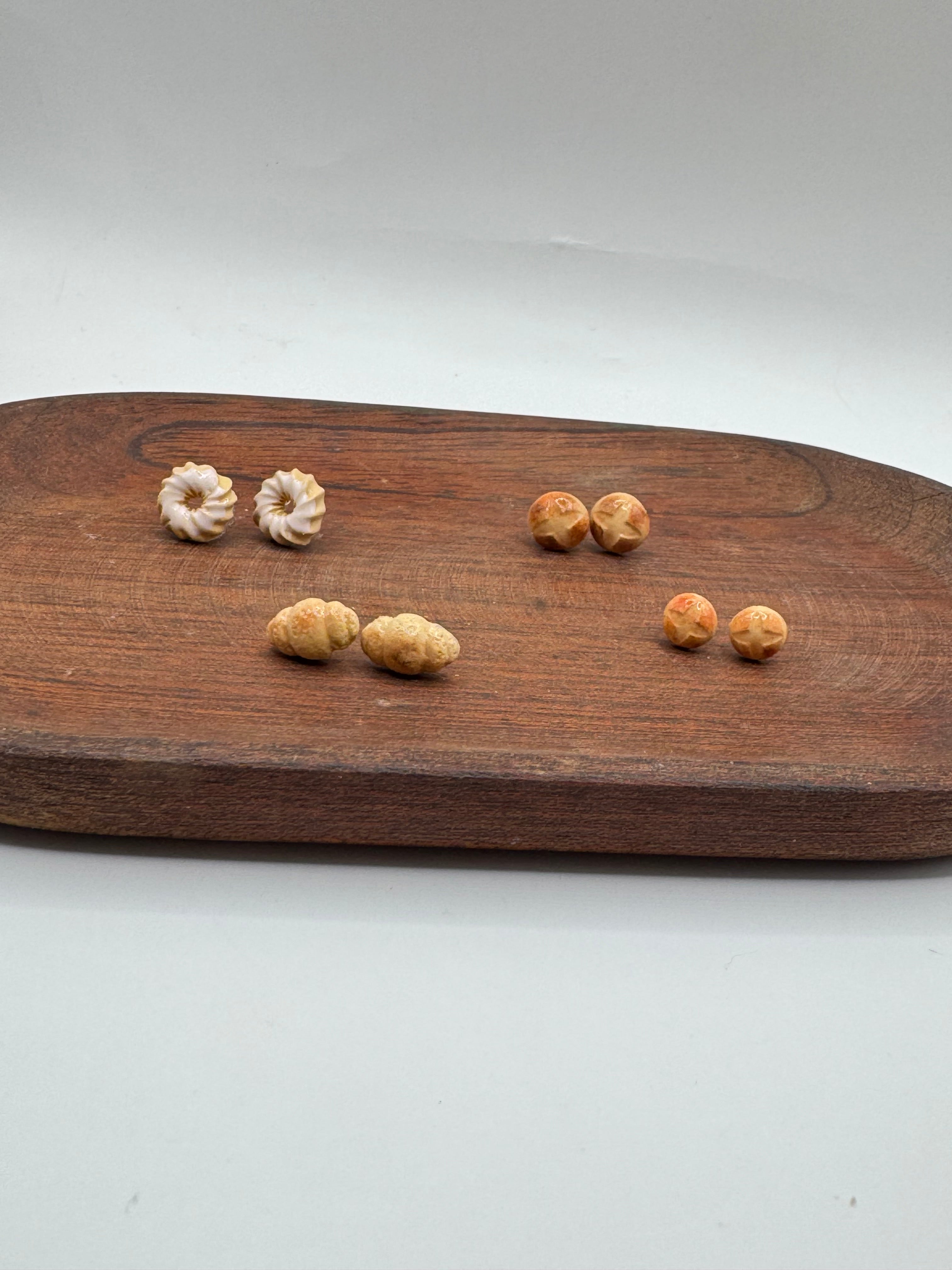 Bread Studs