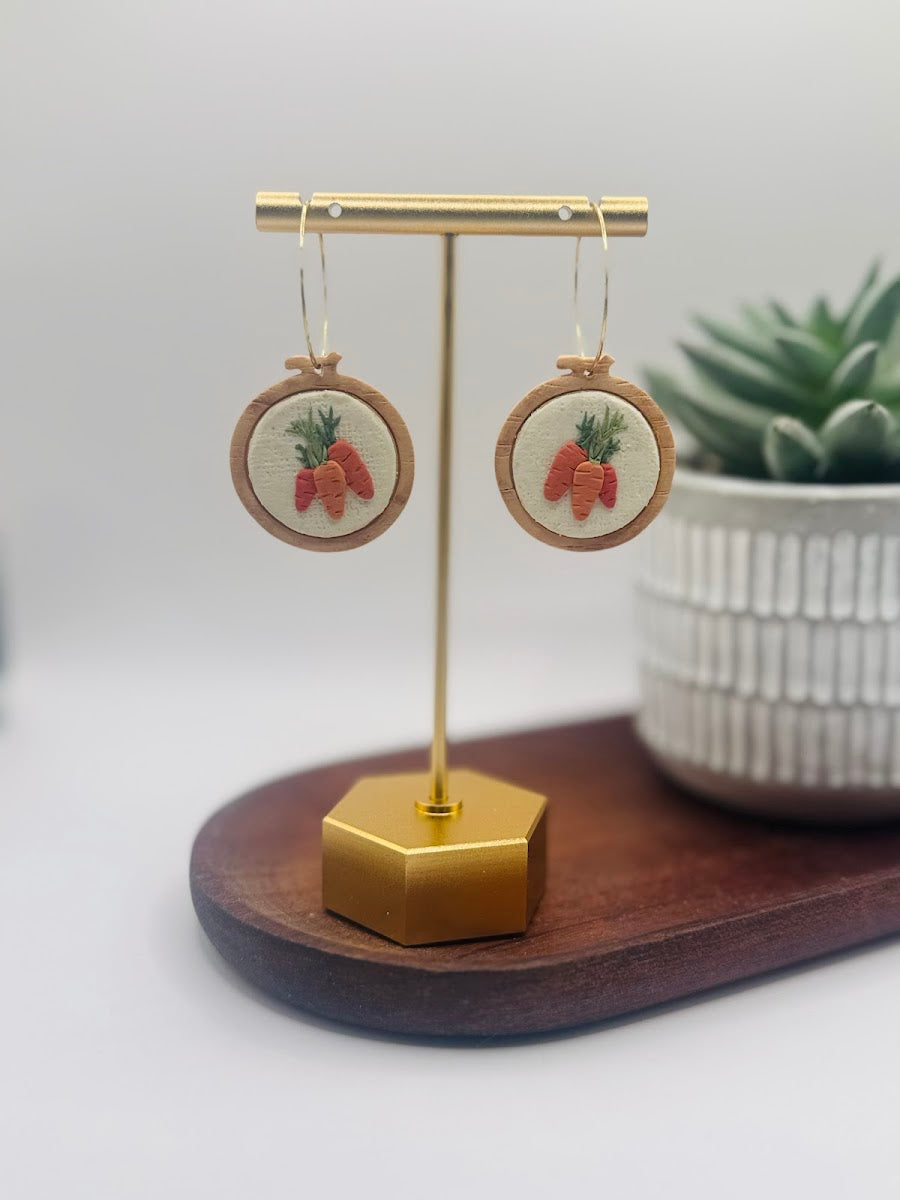 Spring Garden Stitches | Carrots