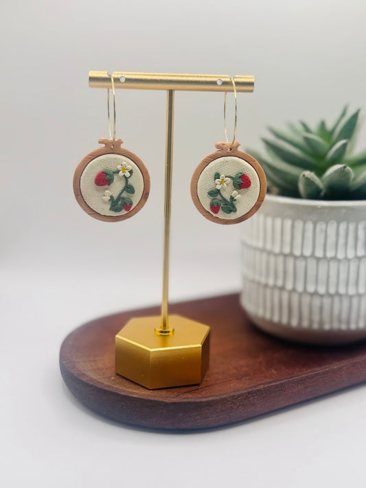 Spring Garden Stitches | Strawberry