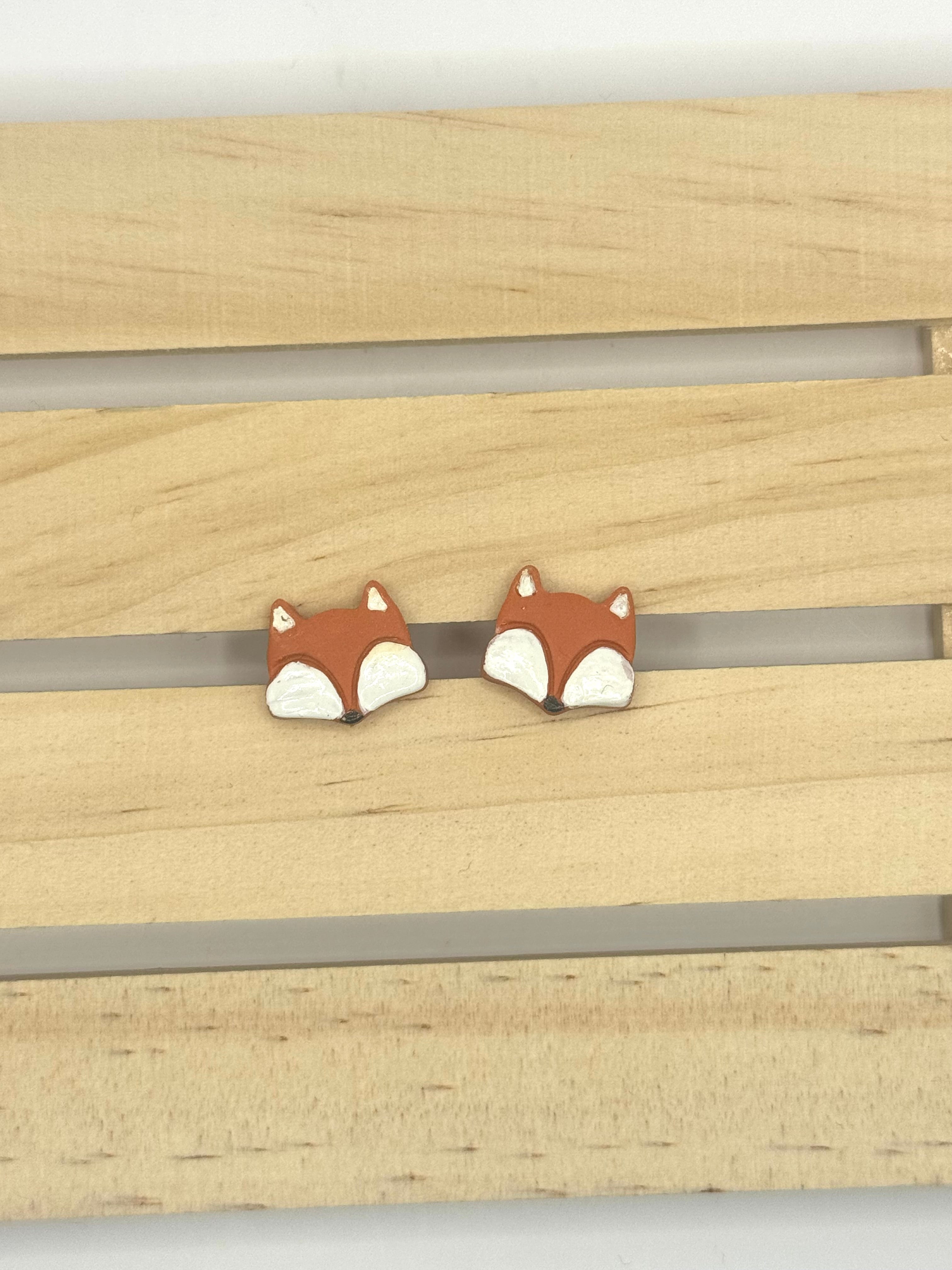 Fox Studs