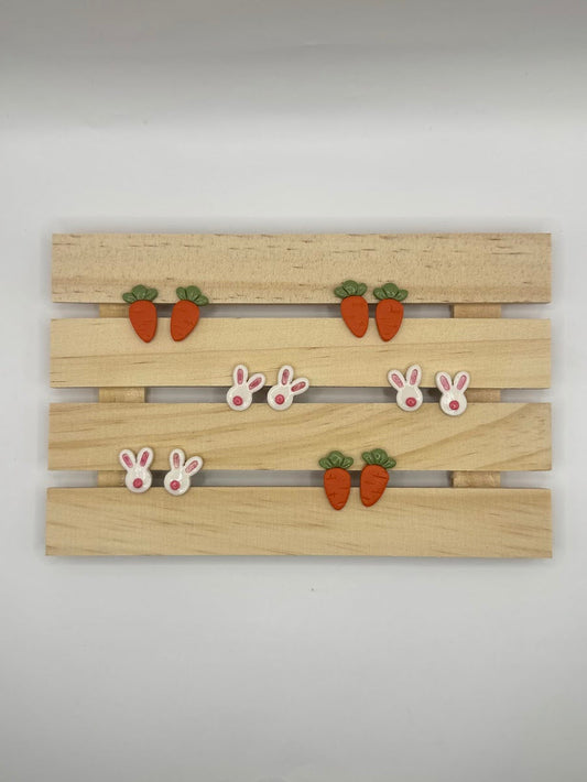 Carrot Studs